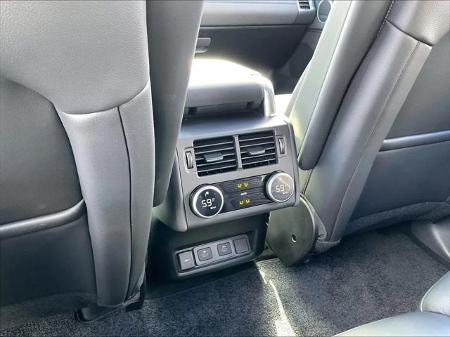 2025 Land Rover Discovery P300 S