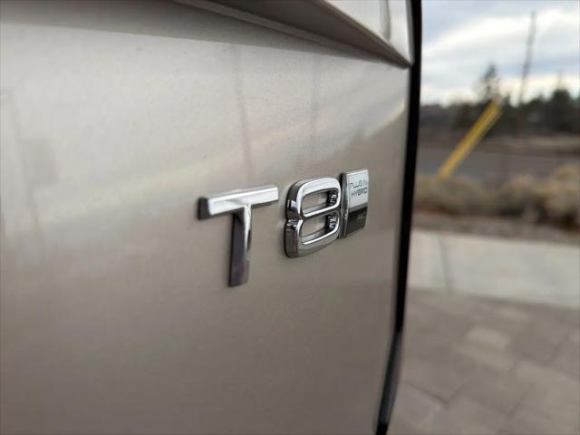 2026 Volvo XC90 Plug-In Hybrid Plus, T8 AWD, Electric/Gasoline, Bright, 6 Seats