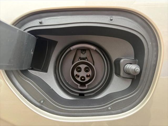 2026 Volvo XC90 Plug-In Hybrid Plus, T8 AWD, Electric/Gasoline, Bright, 6 Seats