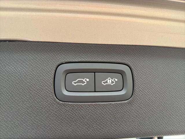 2026 Volvo XC90 Plug-In Hybrid Plus, T8 AWD, Electric/Gasoline, Bright, 6 Seats