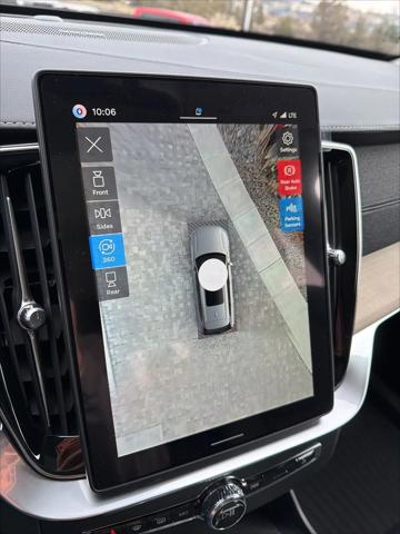 2026 Volvo XC90 Plug-In Hybrid Plus, T8 AWD, Electric/Gasoline, Bright, 6 Seats