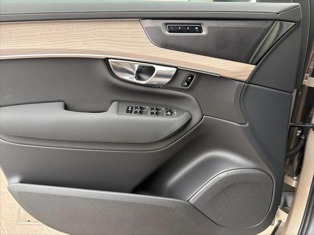 2026 Volvo XC90 Plug-In Hybrid Plus, T8 AWD, Electric/Gasoline, Bright, 6 Seats