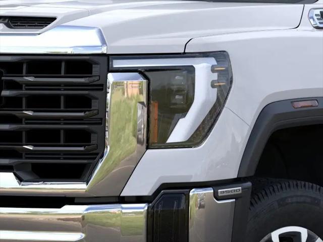 2025 GMC Sierra 3500HD 4WD Crew Cab Long Bed Pro