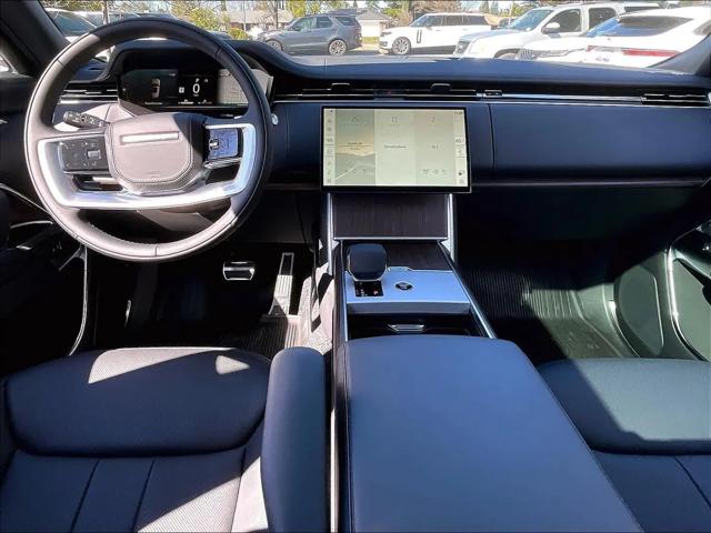 2026 Land Rover Range Rover P400 SE