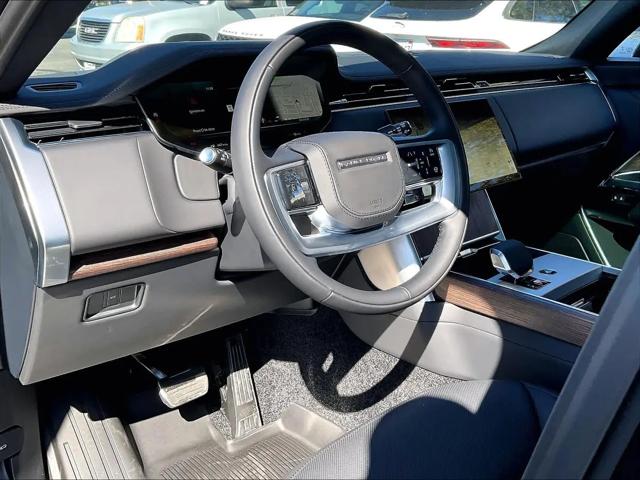 2026 Land Rover Range Rover P400 SE