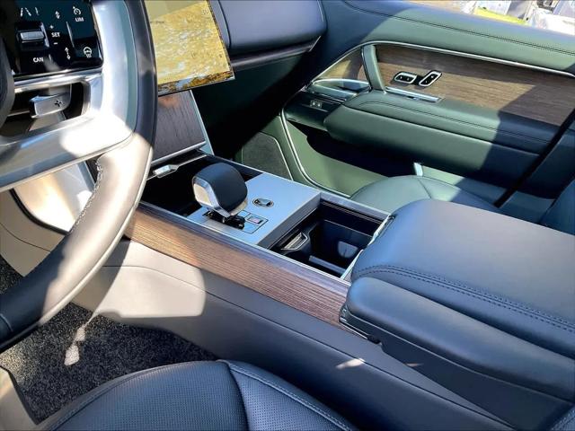 2026 Land Rover Range Rover P400 SE