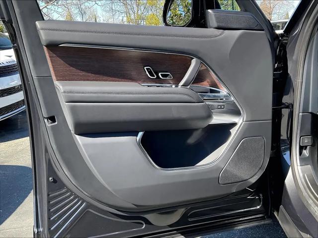 2026 Land Rover Range Rover P400 SE