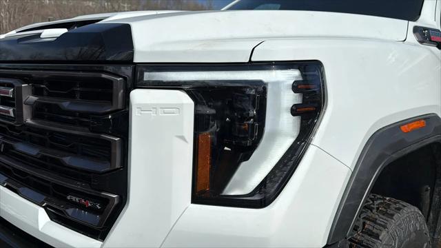 2026 GMC Sierra 2500HD Crew Cab, Standard Bed, AT4X, 4WD
