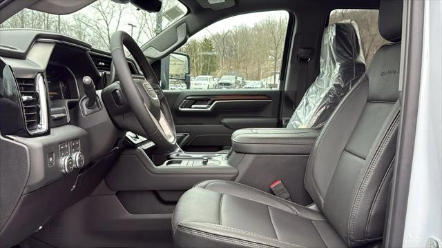 2026 GMC Sierra 2500HD Crew Cab, Standard Bed, Denali, 4WD