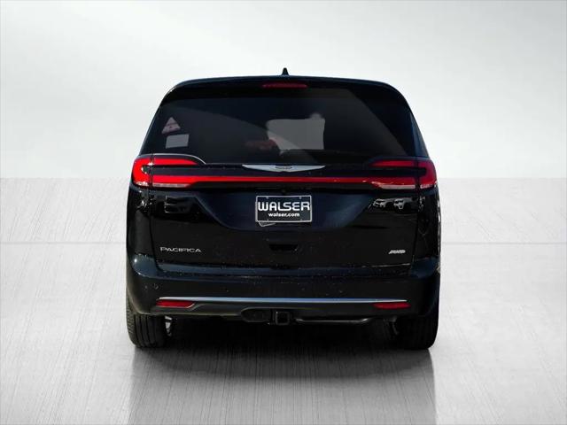 2026 Chrysler Pacifica Pinnacle AWD