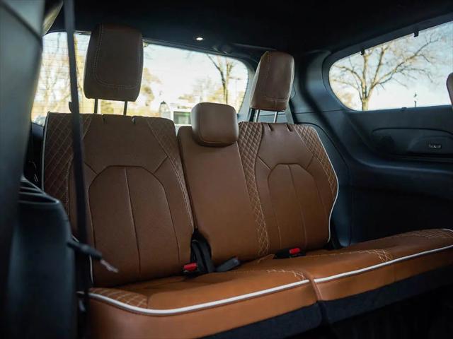 2026 Chrysler Pacifica Pinnacle AWD