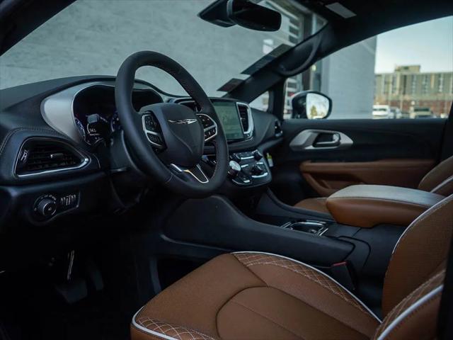 2026 Chrysler Pacifica Pinnacle AWD