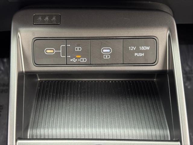 2025 Hyundai Kona EV SEL