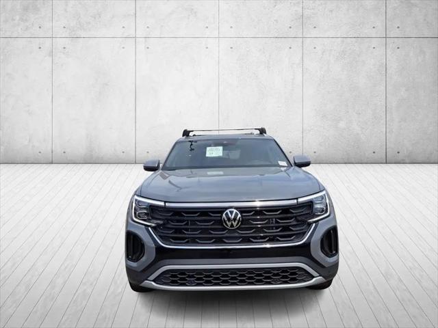 2026 Volkswagen Atlas Cross Sport SE with Technology