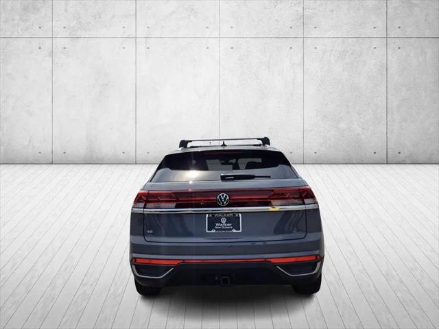 2026 Volkswagen Atlas Cross Sport SE with Technology