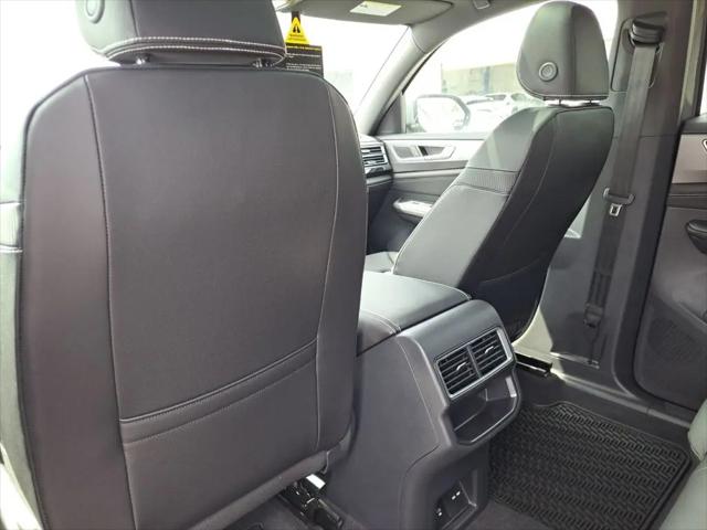 2026 Volkswagen Atlas Cross Sport SE with Technology