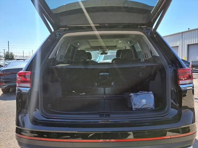 2026 Volkswagen Atlas SE with Technology