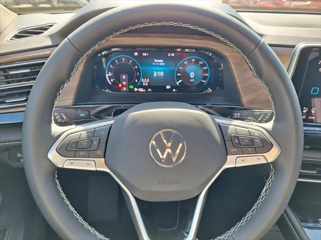 2026 Volkswagen Atlas SE with Technology
