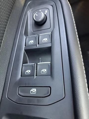 2026 Volkswagen Atlas Cross Sport SE with Technology