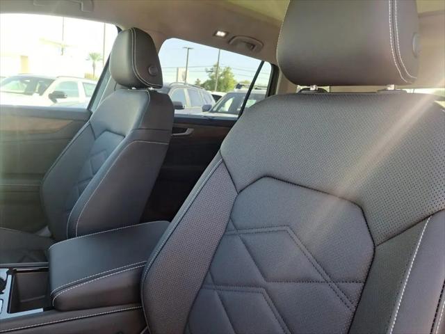 2026 Volkswagen Atlas SE with Technology