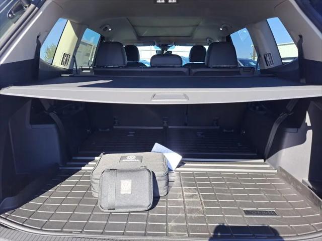 2026 Volkswagen Atlas SE with Technology