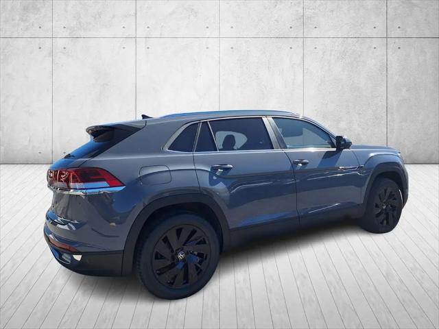 2026 Volkswagen Atlas Cross Sport SE with Technology