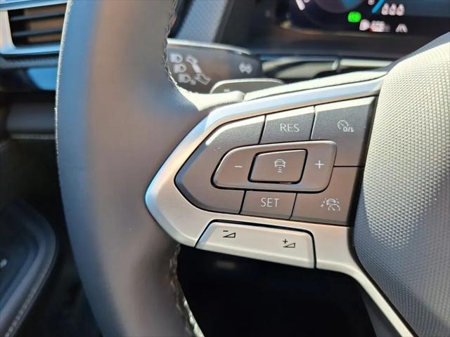 2026 Volkswagen Atlas Cross Sport SEL Premium R-Line