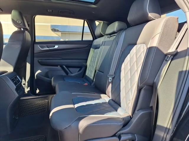 2026 Volkswagen Atlas Cross Sport SEL Premium R-Line