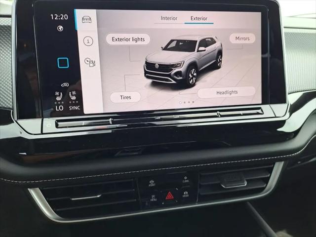 2026 Volkswagen Atlas Cross Sport SEL Premium R-Line