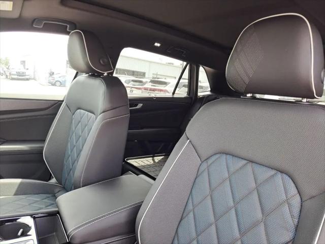 2026 Volkswagen Atlas Cross Sport SEL Premium R-Line