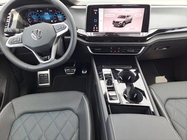 2026 Volkswagen Atlas Cross Sport SEL Premium R-Line