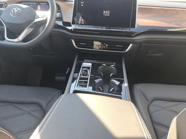 2026 Volkswagen Atlas SE with Technology