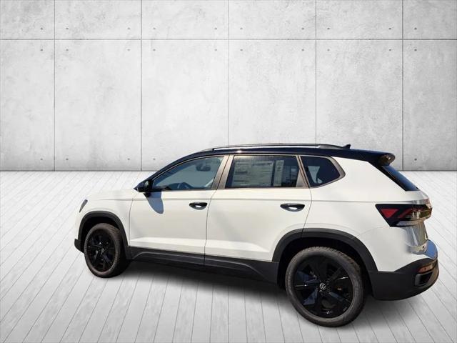 2026 Volkswagen Taos SE Black