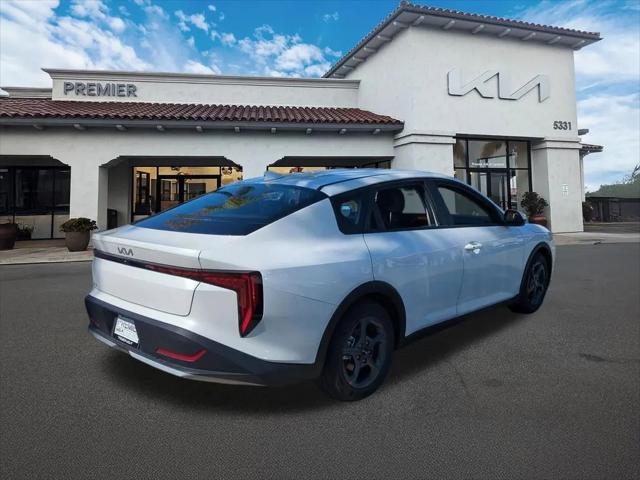 2026 Kia K4 LXS