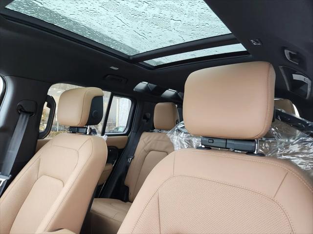 2026 Land Rover Defender P400 X-Dynamic SE