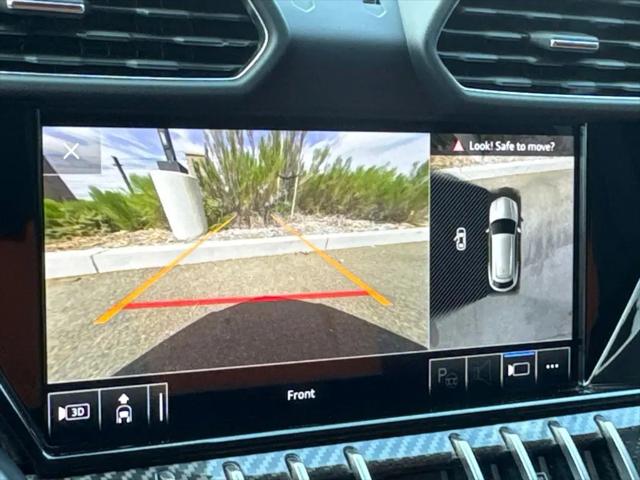 2021 Lamborghini Urus Graphite Capsule
