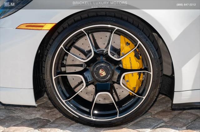 2022 Porsche 911 Turbo S