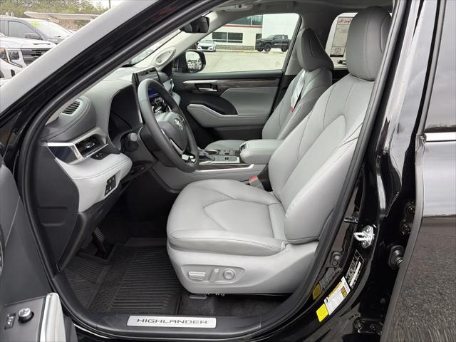2026 Toyota Highlander Hybrid Limited