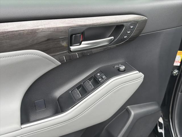 2026 Toyota Highlander Hybrid Limited