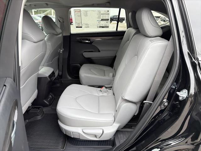 2026 Toyota Highlander Hybrid Limited
