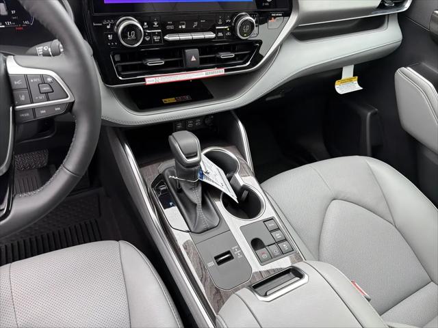 2026 Toyota Highlander Hybrid Limited