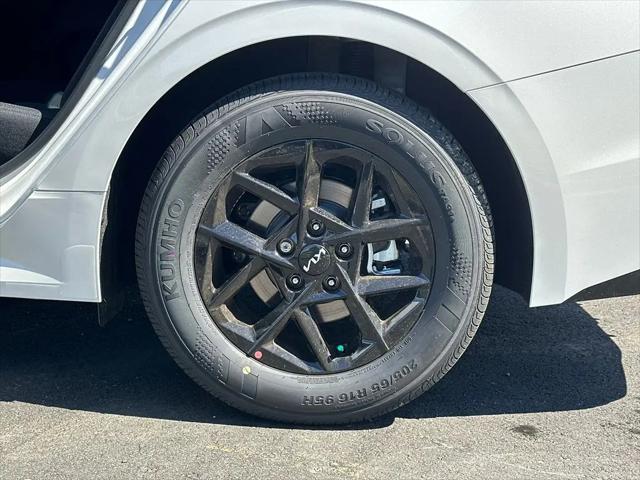 2026 Kia K5 LXS FWD