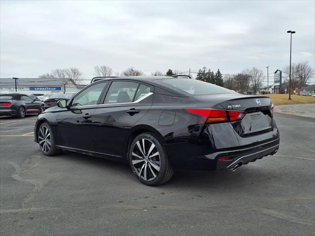 2022 Nissan Altima SR FWD