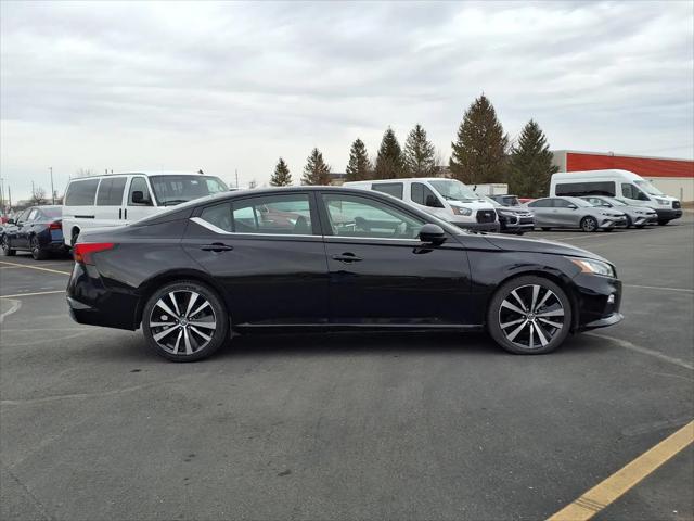 2022 Nissan Altima SR FWD