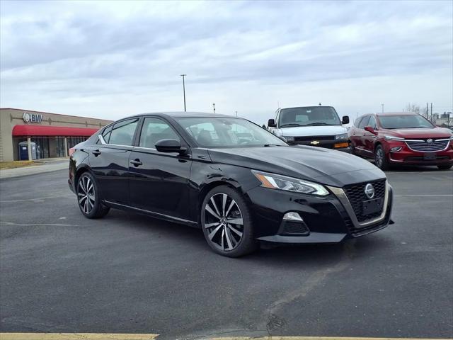 2022 Nissan Altima SR FWD
