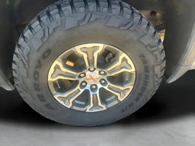 2025 GMC Sierra 1500 4WD Crew Cab Short Box SLT