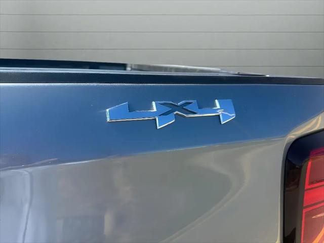 2025 GMC Sierra 1500 4WD Crew Cab Short Box SLT