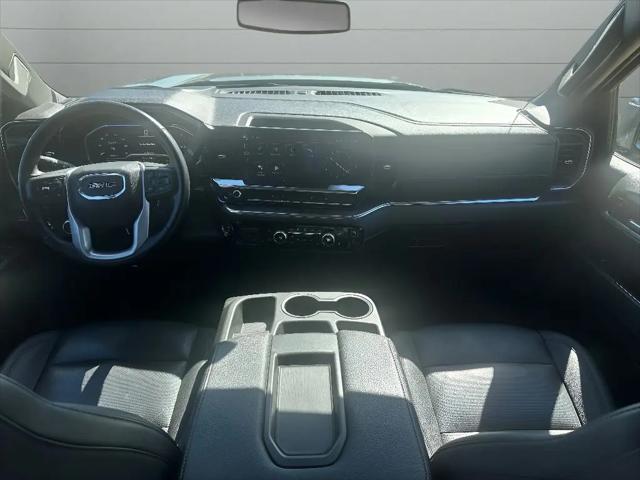 2025 GMC Sierra 1500 4WD Crew Cab Short Box SLT