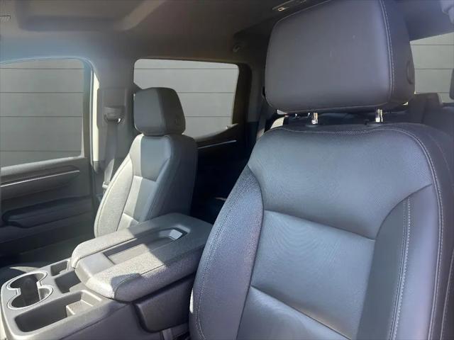 2025 GMC Sierra 1500 4WD Crew Cab Short Box SLT