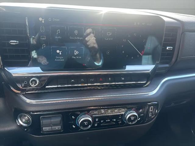 2025 GMC Sierra 1500 4WD Crew Cab Short Box SLT